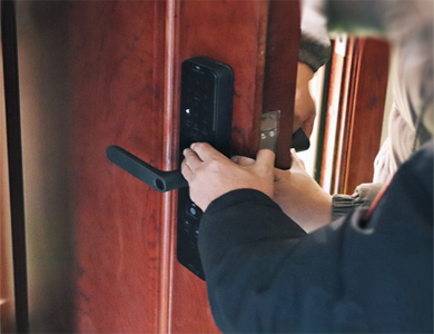 平坝24小时上门开锁公司